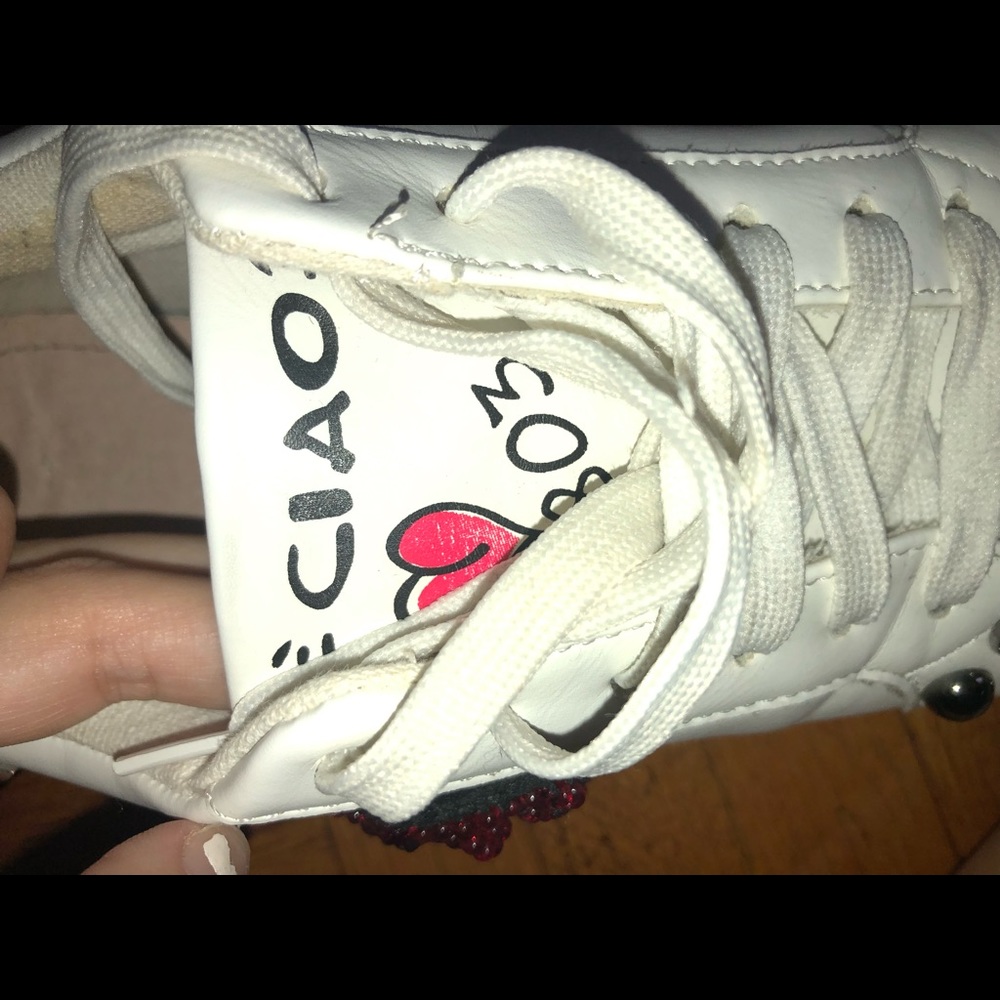 Sneakers - Picture 4 of 8